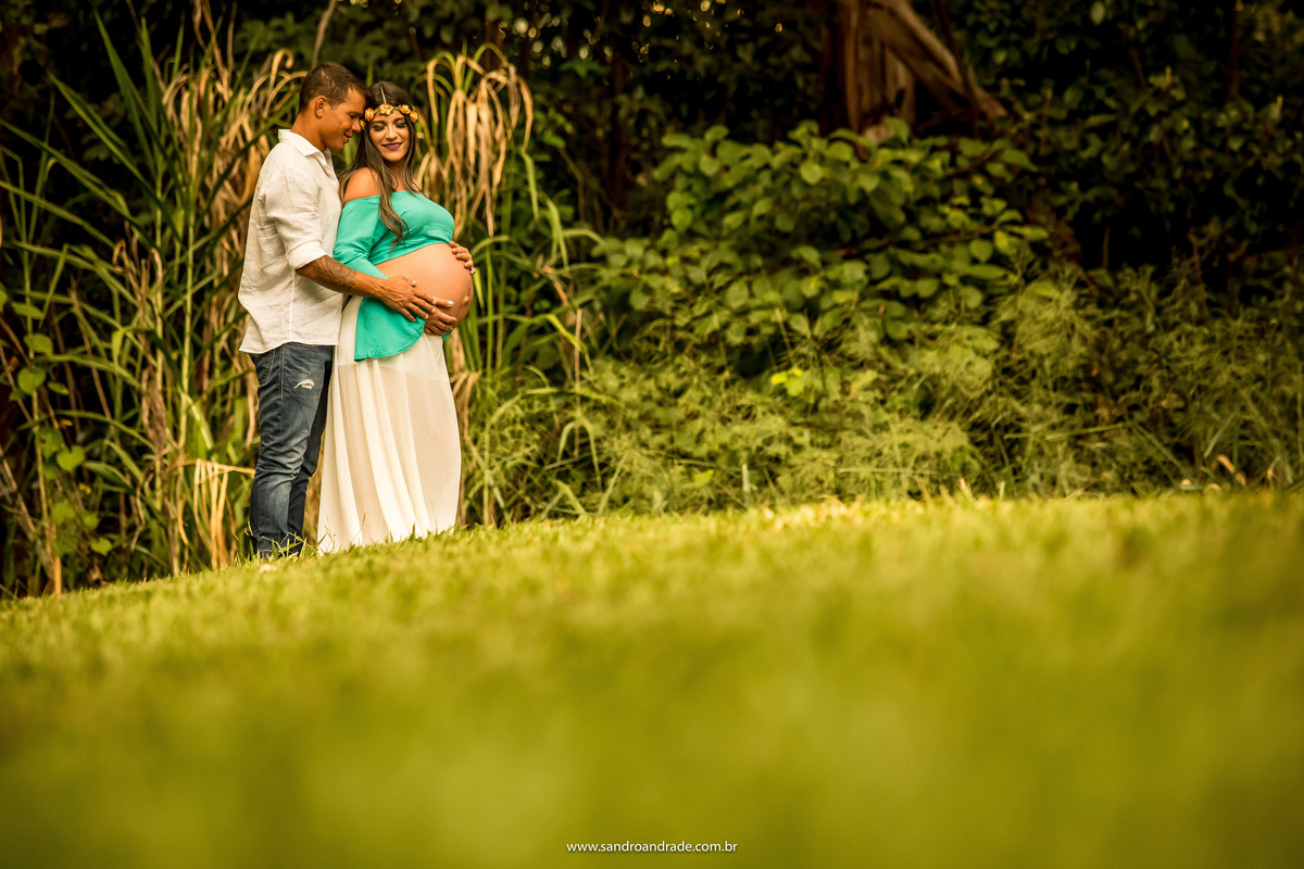 Raniele e Robin escolheram o Parque de Águas Claras como cenário das fotos da gestação de seu primeiro filho. Prepare-se para ver muitas fotos lindas, neste album que Sandro Andrade fotógrafo de casamento no DF fez com muita luz muita técnica e dedicação.