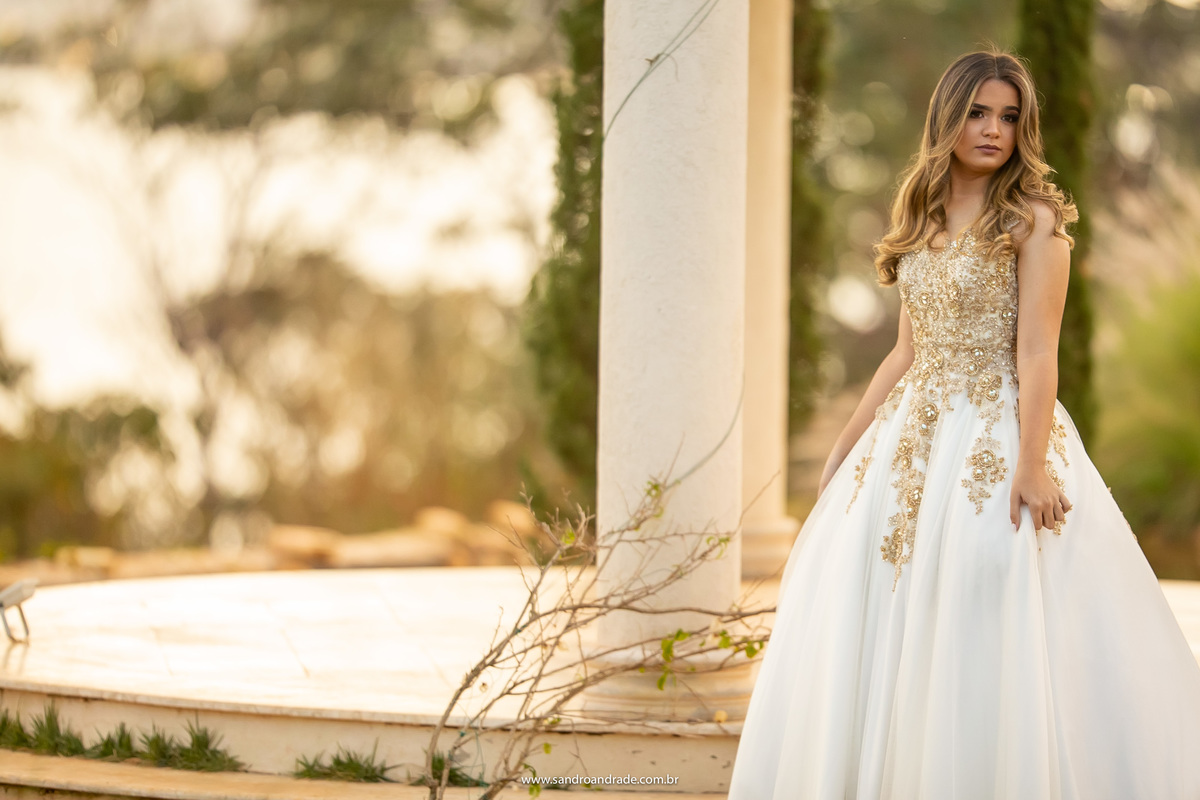 Minha linda sementinha, caminhando pelos jardins da Villa Giardini.