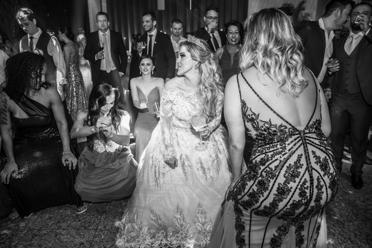 Dançando com as amigas...desce o bumbum tam tam...risos.