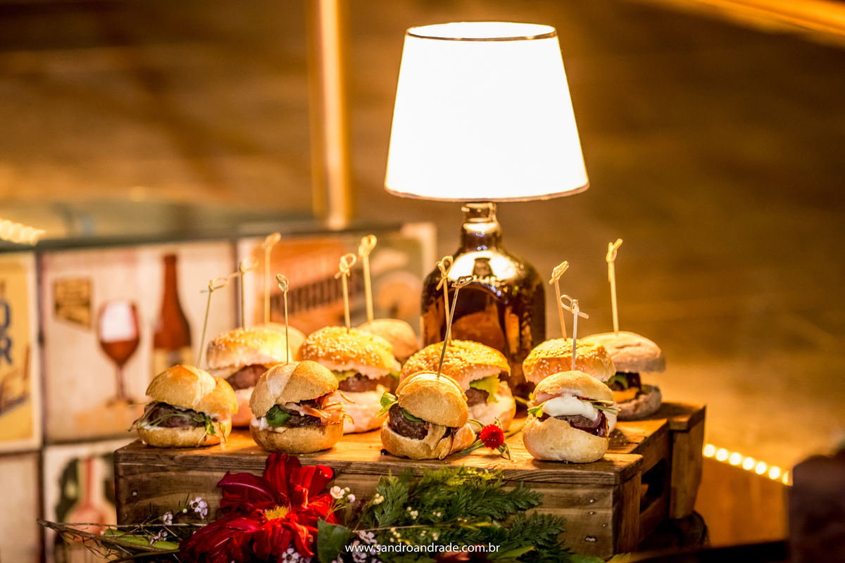 Mini hambúrgueres de Andreia Salles.