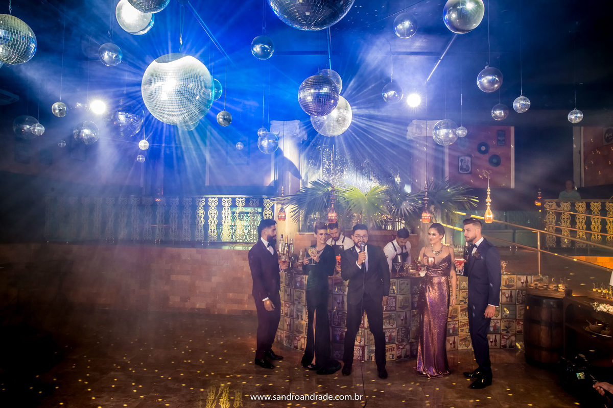 Davi Ramiro, um dos músicos de casamento e os modelos Arthur Gouveia, Darla Sabino, 

Fábio Callai, Paula Rafante.