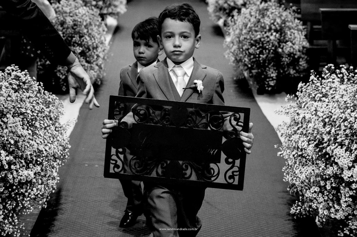 entrada do noivinho e la vem a noiva