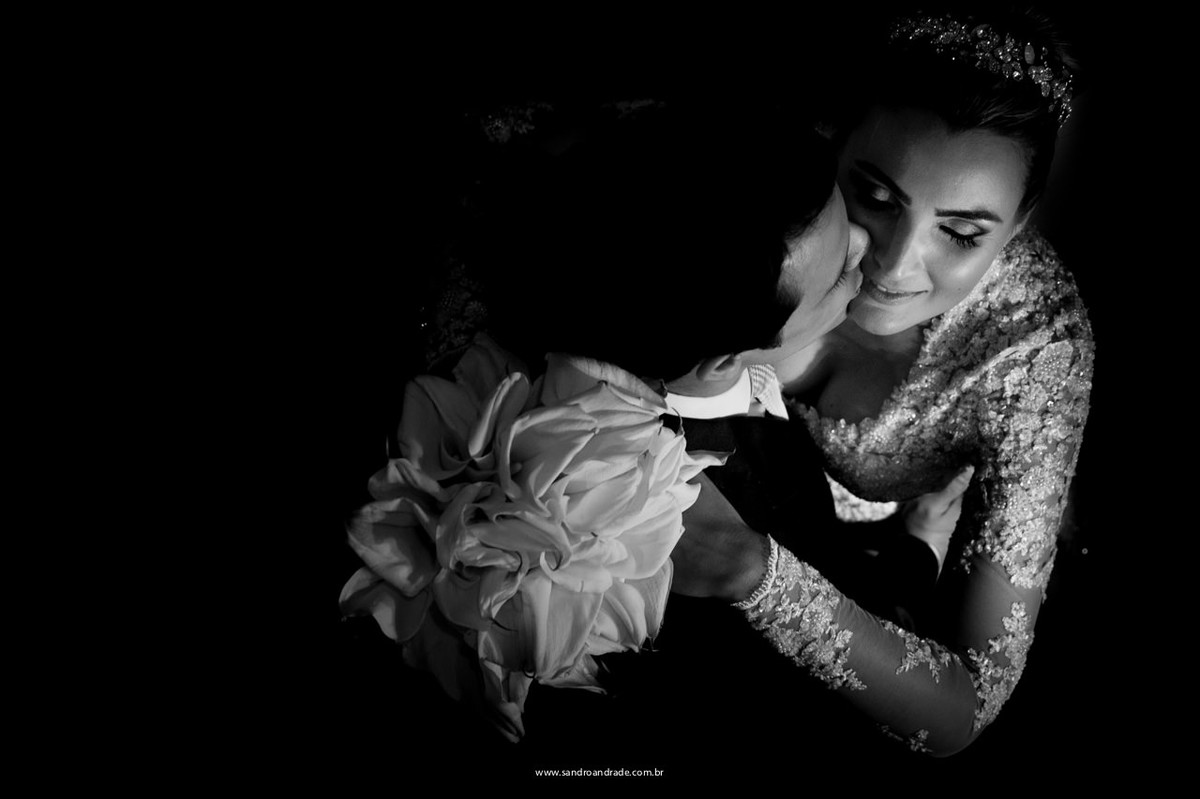 fotografia dos noivos, um carinho, um beijo teu....