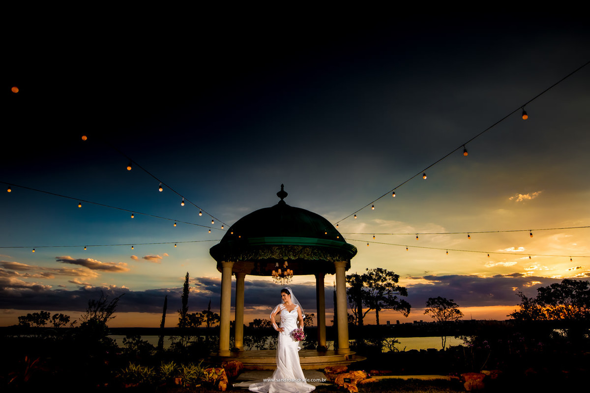 foto de noiva com arte, por sandro andrade, fotografo de casamentos em bsb