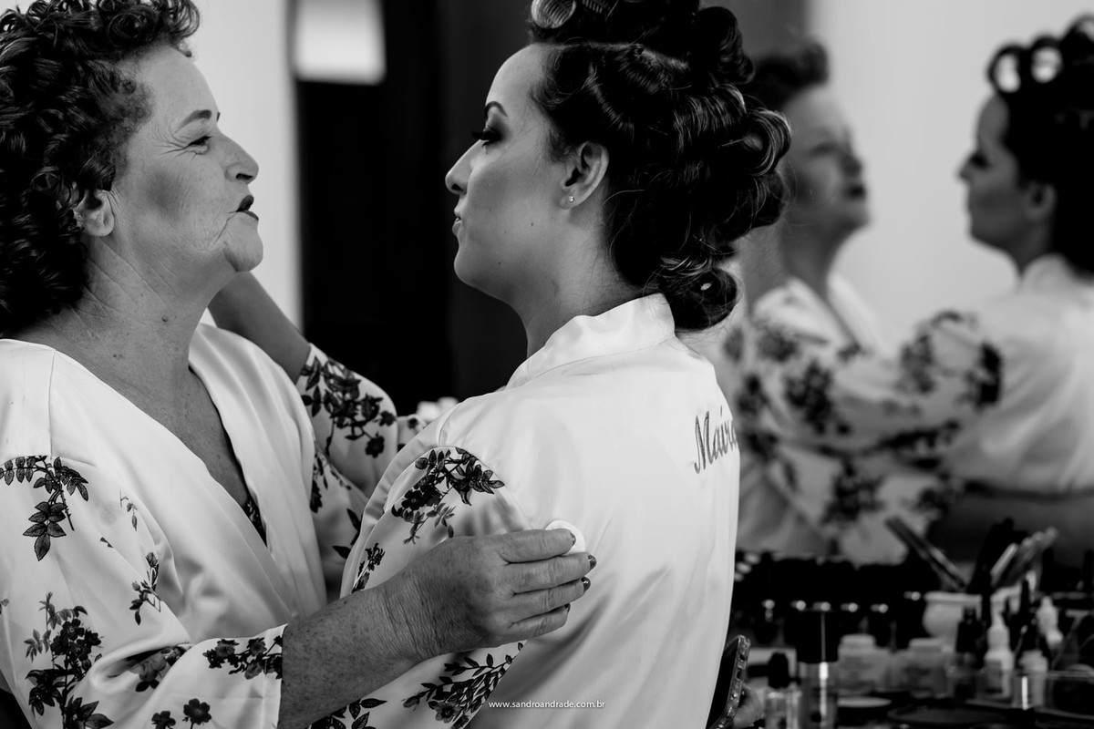 Para sempre estaremos ao lado uma da outra