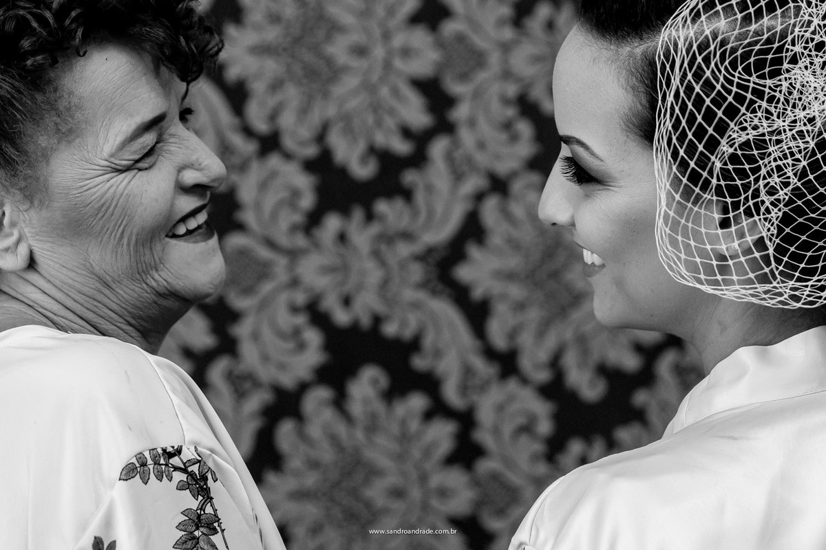 A noiva e sua linda mamãe