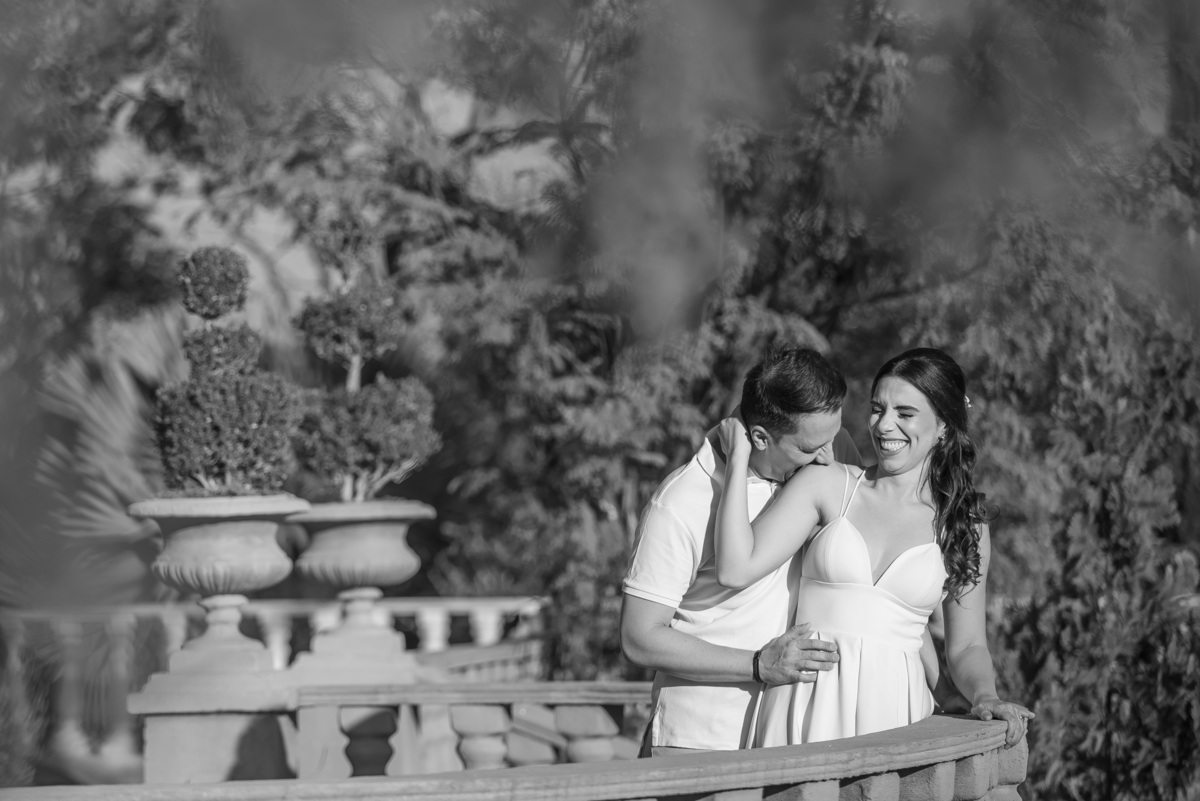 (Risos) ainda na sequencia anterior, neste momento o Honório dá uma mordida no ombro de sua linda noiva e advogada, ou seria advoGata? 