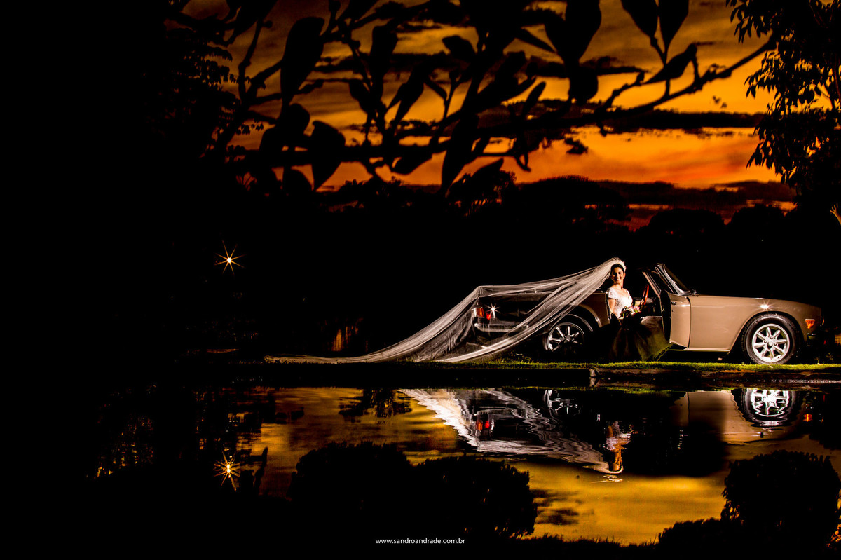 Um lindo TR6 e uma linda noiva!