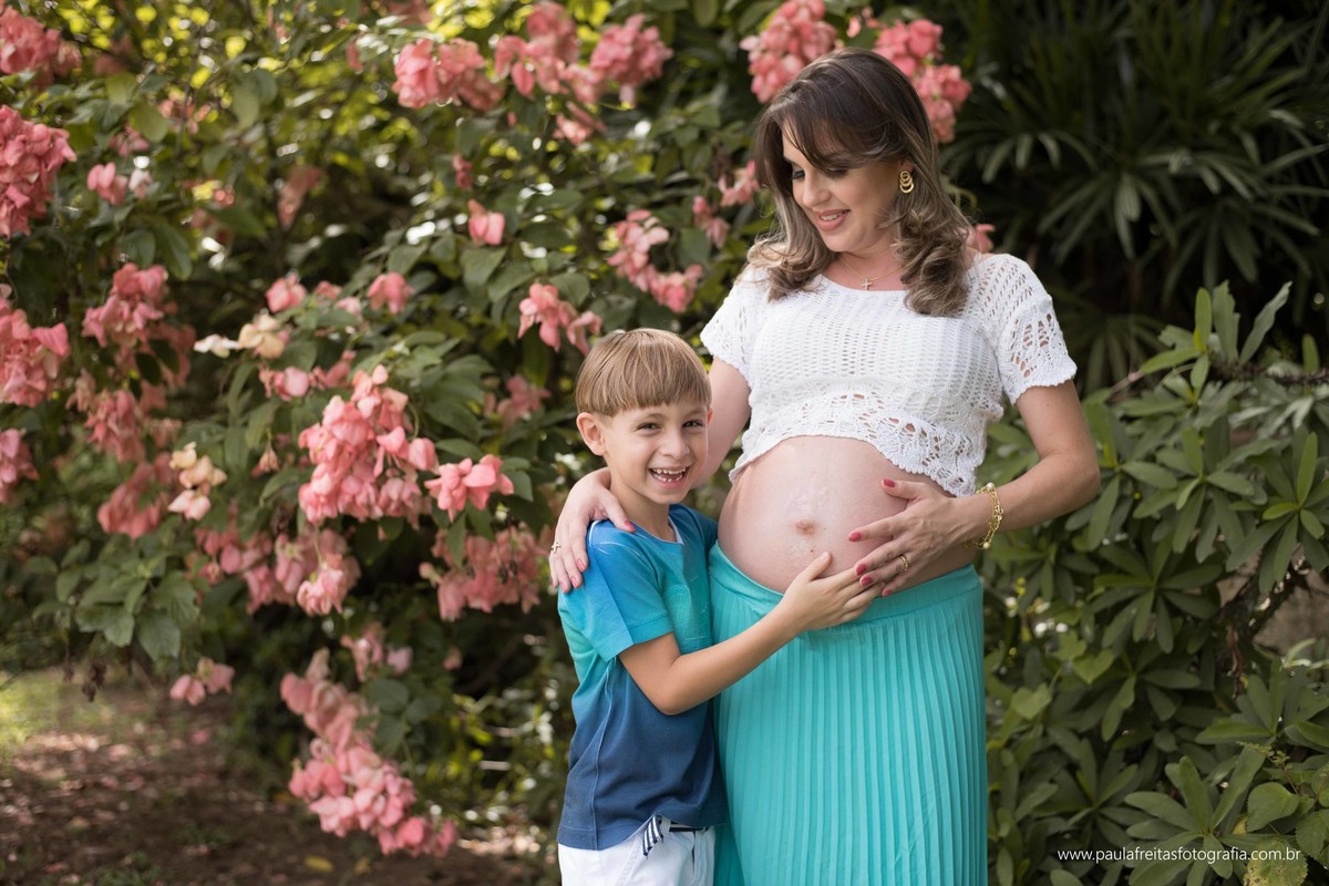 foto de gravida feito por paula freitas fotografia em guaratingueta