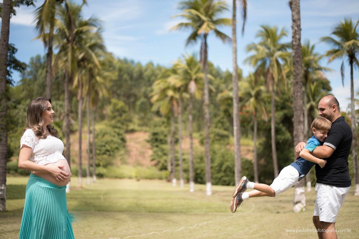 gestante country e familia em ensaio gestante feito por paula freitas fotografia em guaratingueta