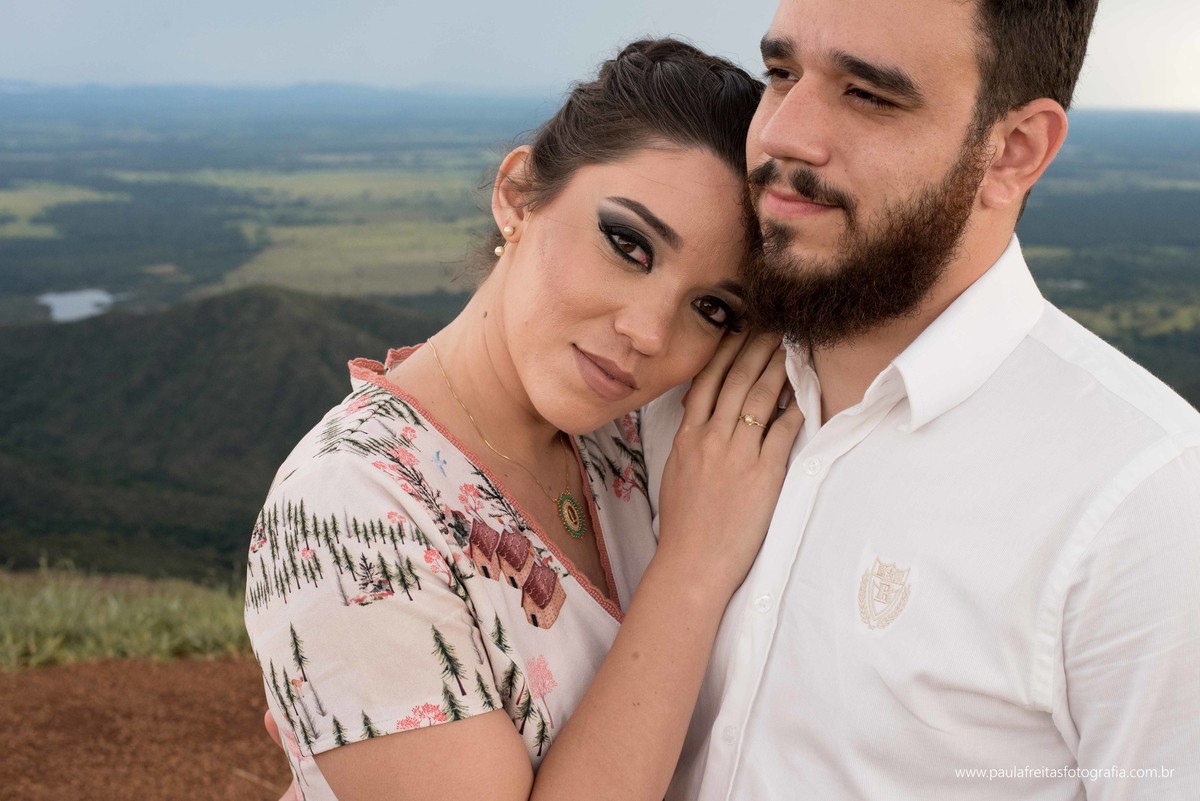 ensaio fotografico pre casamento de mariana e lucas feito na chapada dos guimarães em mato grosso fotografado por paula freitas fotografia