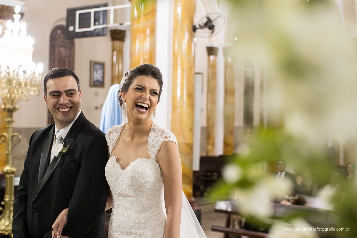 casamento de renata e ériton realizado na matriz de lorena,sp e recepção no pesqueiro recanto do bosque em lorena,sp. fotografado por paula freitas fotografia