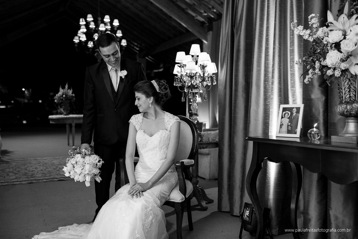 casamento de renata e ériton realizado na matriz de lorena,sp e recepção no pesqueiro recanto do bosque em lorena,sp. fotografado por paula freitas fotografia