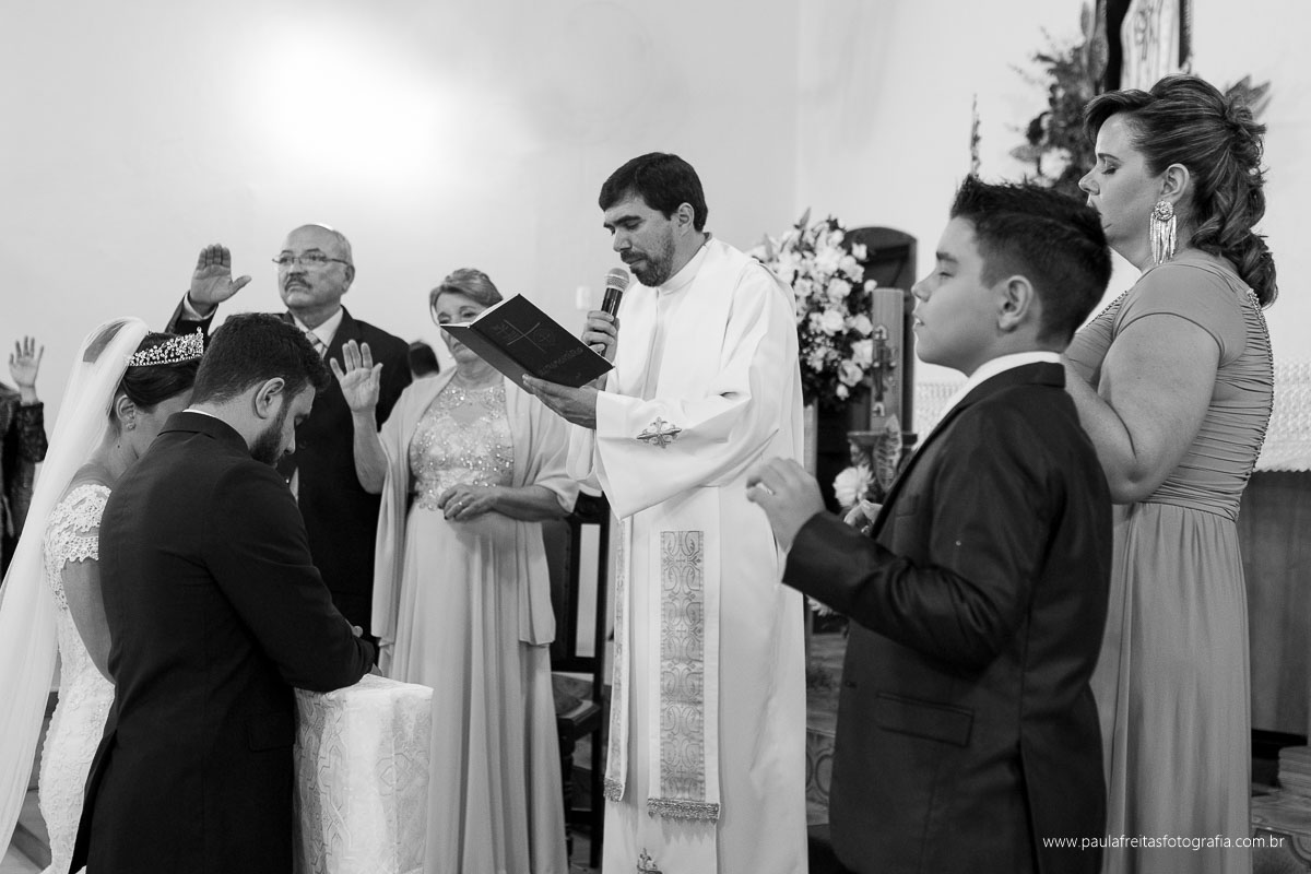 casamento em piquete sp de mariana e lucas e recepção no macaco em lorena sp fotografado por paula freitas fotografiav
