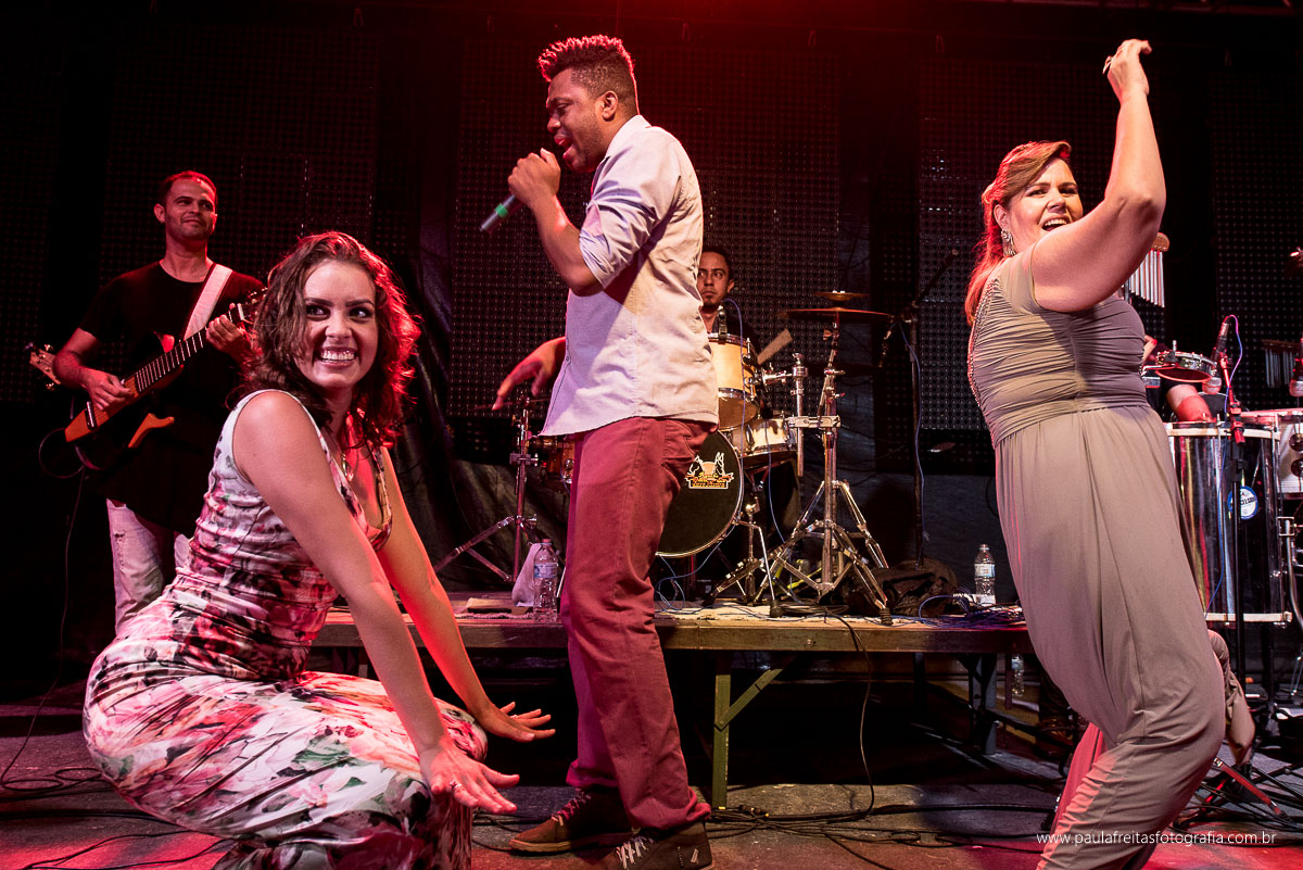 casamento em piquete sp de mariana e lucas e recepção no macaco em lorena sp fotografado por paula freitas fotografia