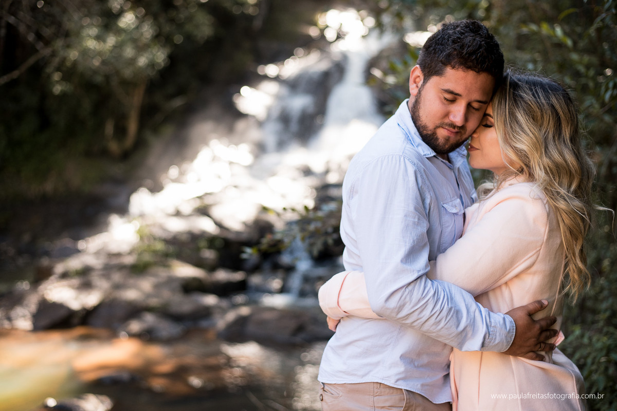 ensaio de casal pre casamento feito em cunha sp fotografado por paula freitas fotografia