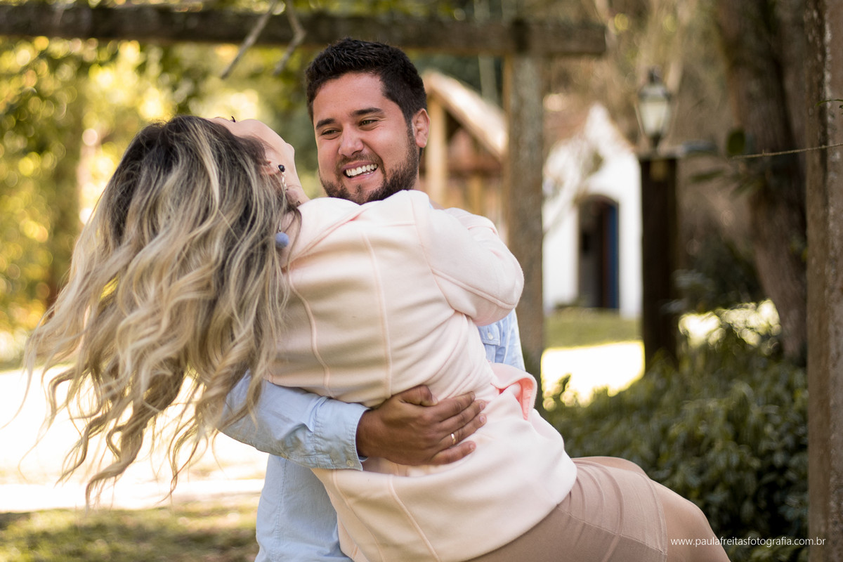 ensaio de casal pre casamento feito em cunha sp fotografado por paula freitas fotografia