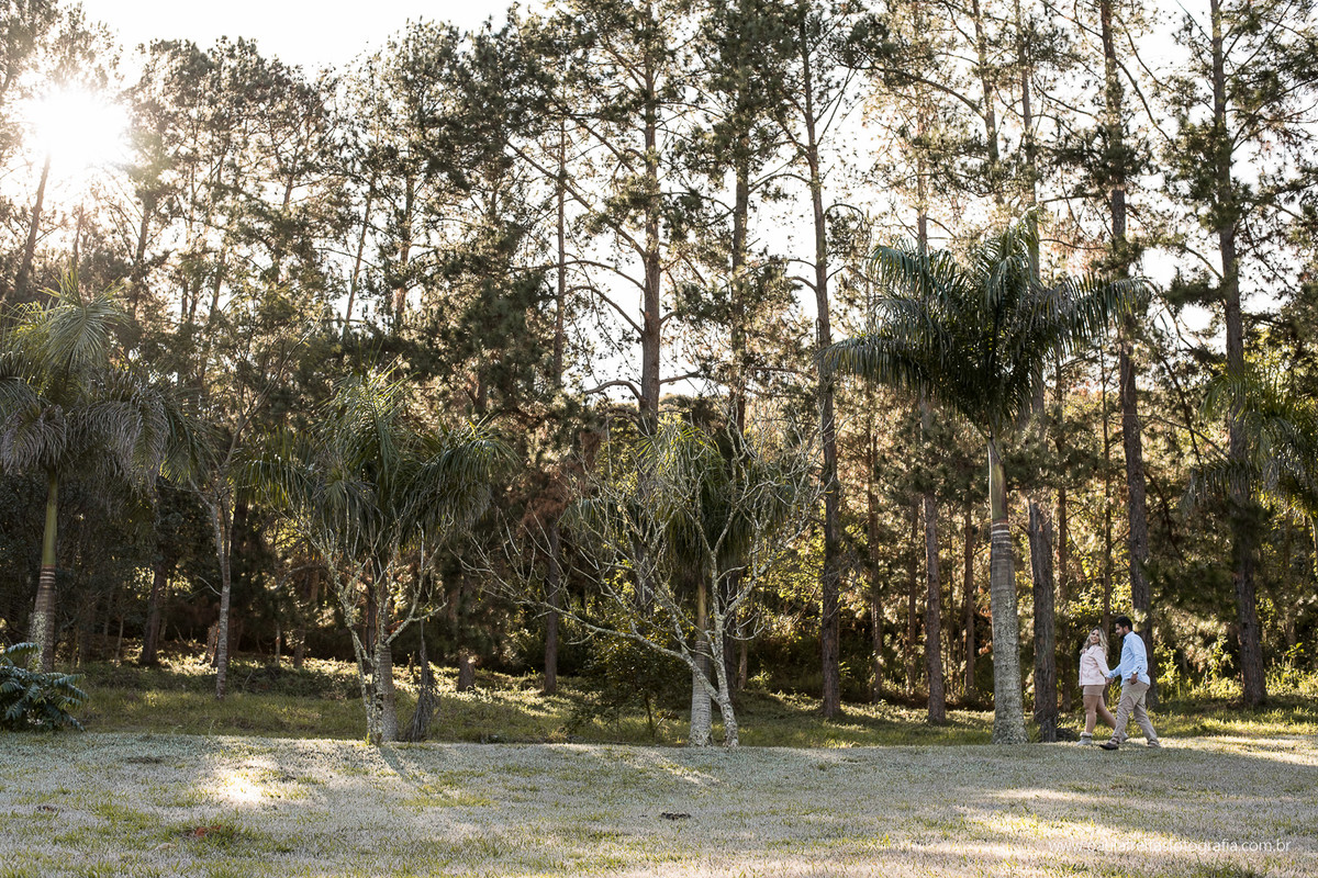 ensaio de casal pre casamento feito em cunha sp fotografado por paula freitas fotografia
