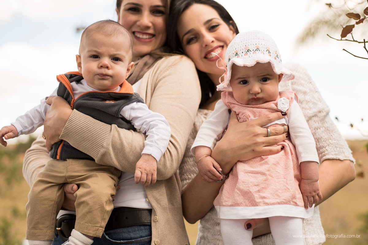ensaio de irmas com filhos ensaio infantil ensaio de primos fotografia de paula freitas fotografia