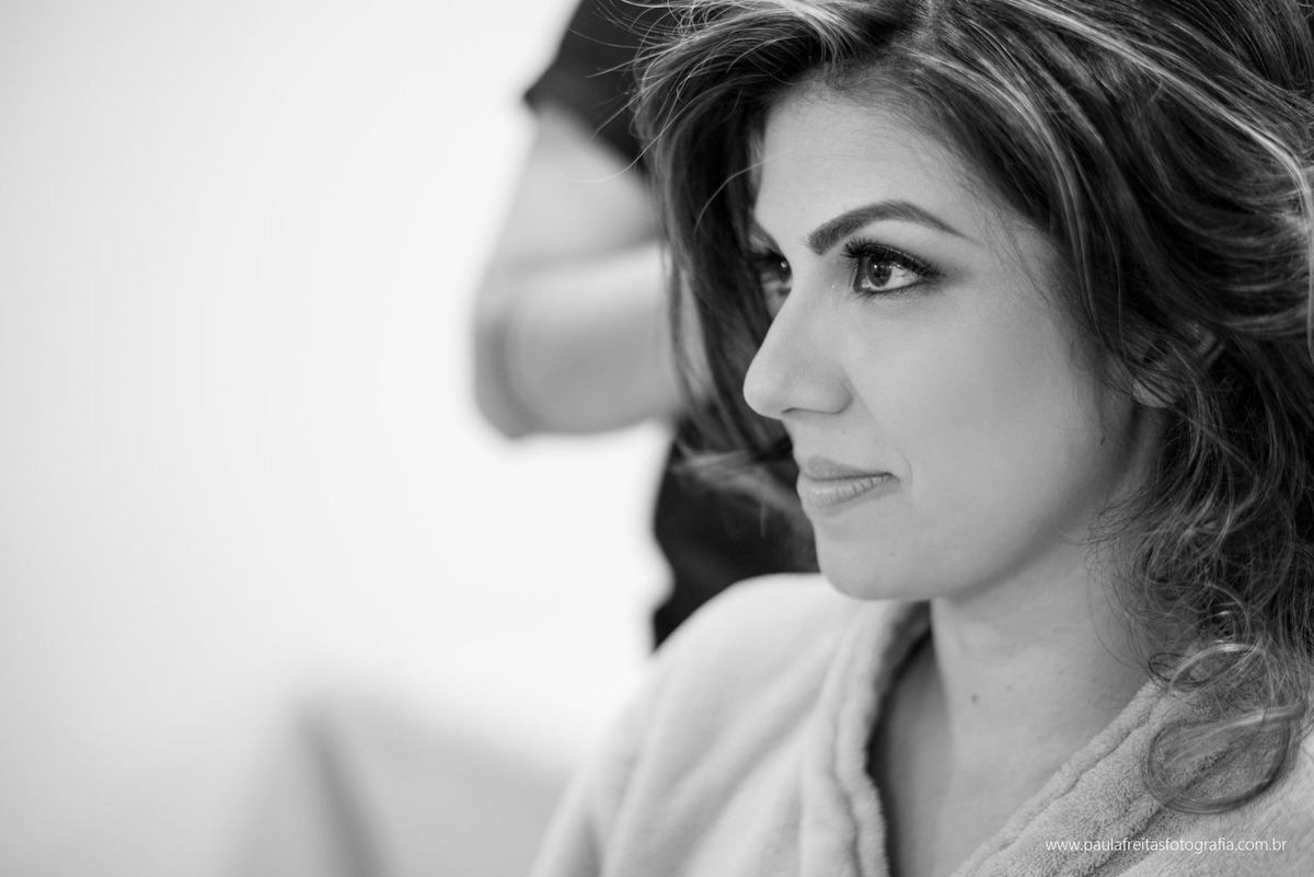 noiva se arrumando no making of