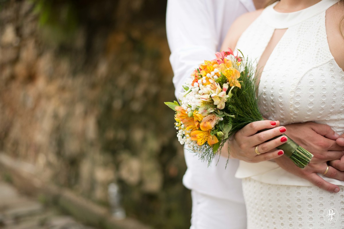 paraty-rj-trash-the-dress-thaise-e-rodrigo-fotografa-paula-freitas