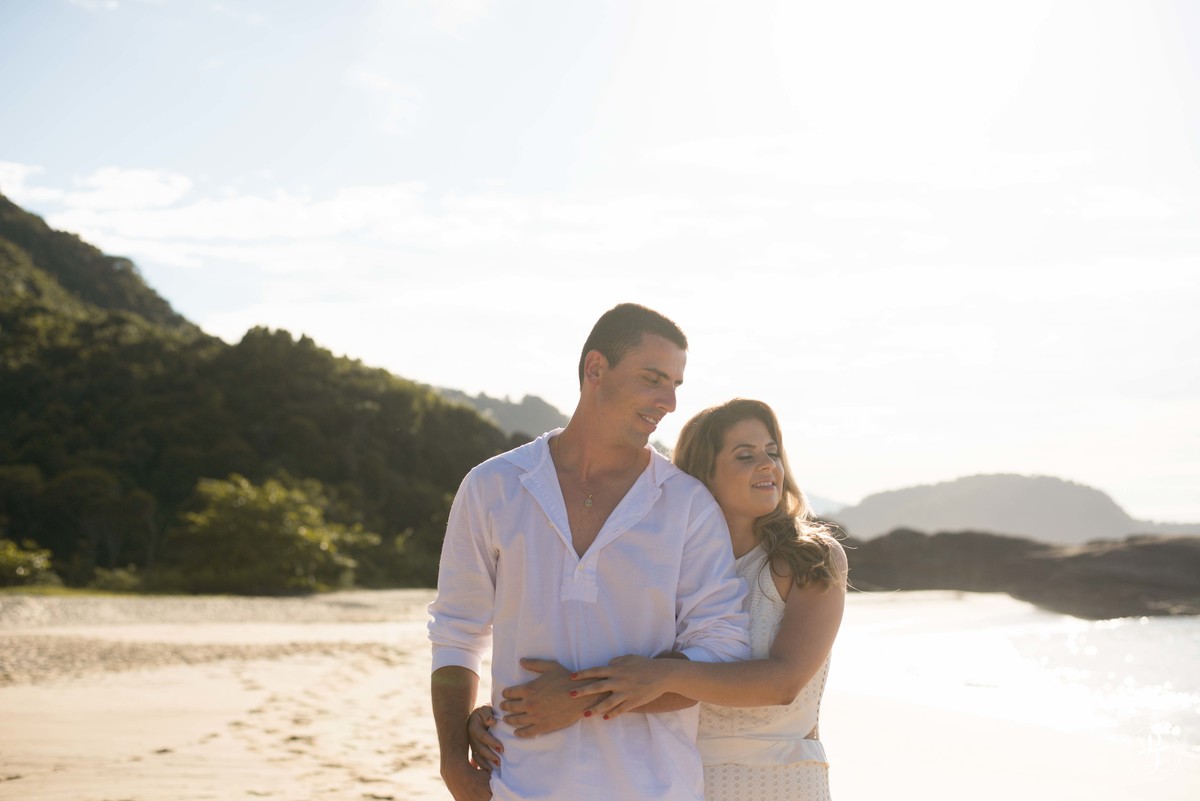 paraty-rj-trash-the-dress-thaise-e-rodrigo-fotografa-paula-freitas