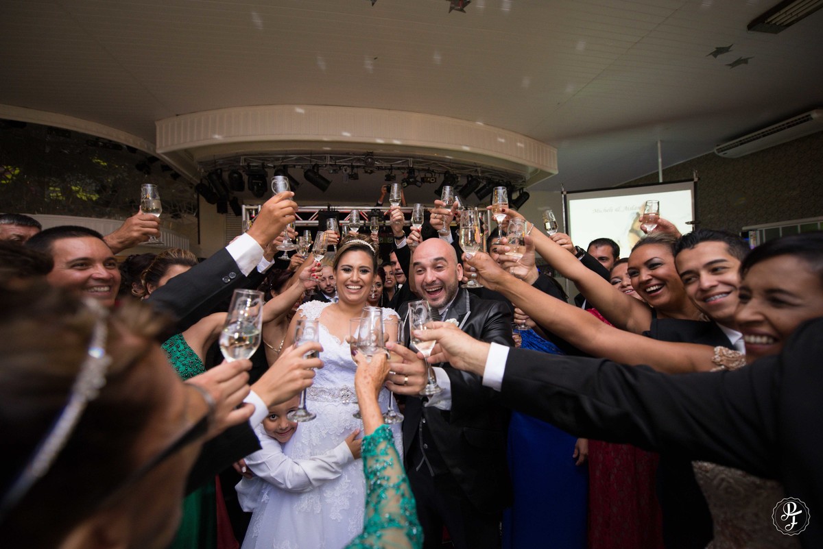 spaço-vip-casamento-de-micheli-e-aislan-em-guaratingueta-sp-fotografado-por-paula-freitas-fotografia