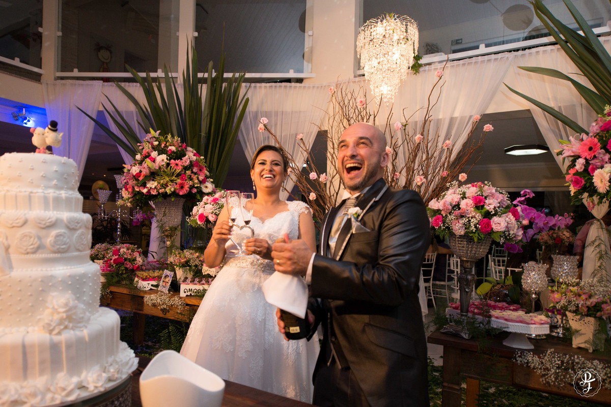 spaço-vip-casamento-de-micheli-e-aislan-em-guaratingueta-sp-fotografado-por-paula-freitas-fotografia