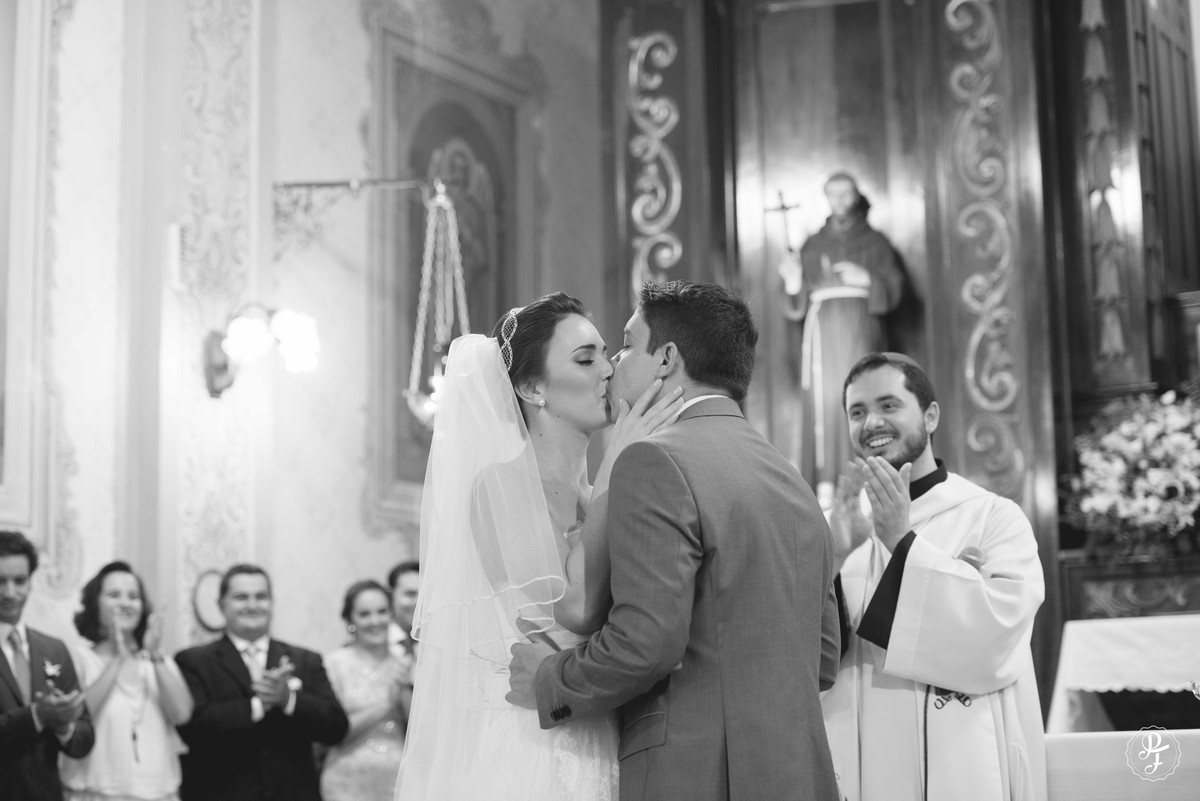 asamento-em-restaurante-luciana-slow-food-em-guaratingueta-sp-camilla-e-joao-paulo-fotografado-por-paula-freitas