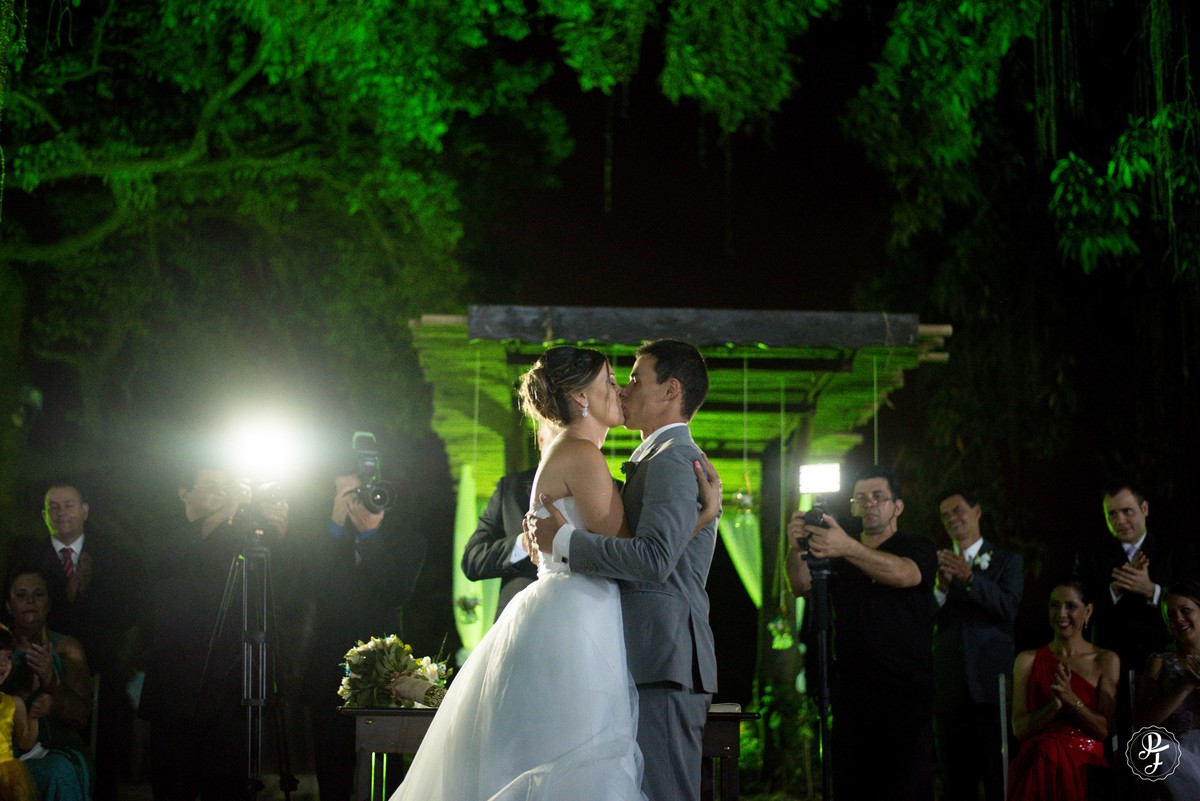 recanto-vip-guaratingueta-sp-casamento-fabiana-e-evandro-fotografado-por-paula-freitas-fotografia