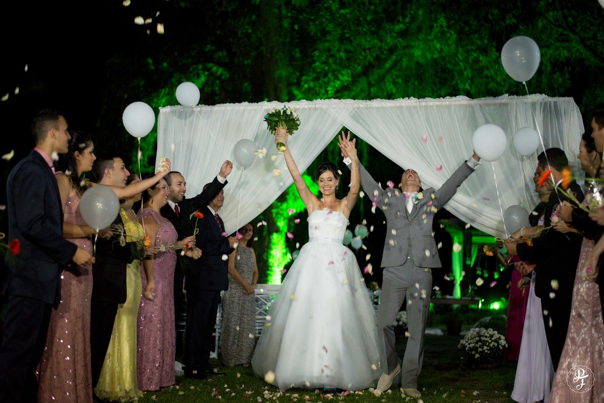 recanto-vip-guaratingueta-sp-casamento-fabiana-e-evandro-fotografado-por-paula-freitas-fotografia