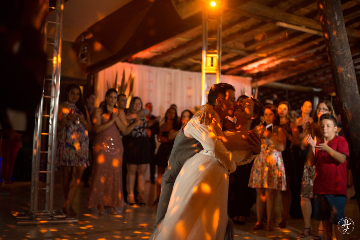 recanto-vip-guaratingueta-sp-casamento-fabiana-e-evandro-fotografado-por-paula-freitas-fotografia