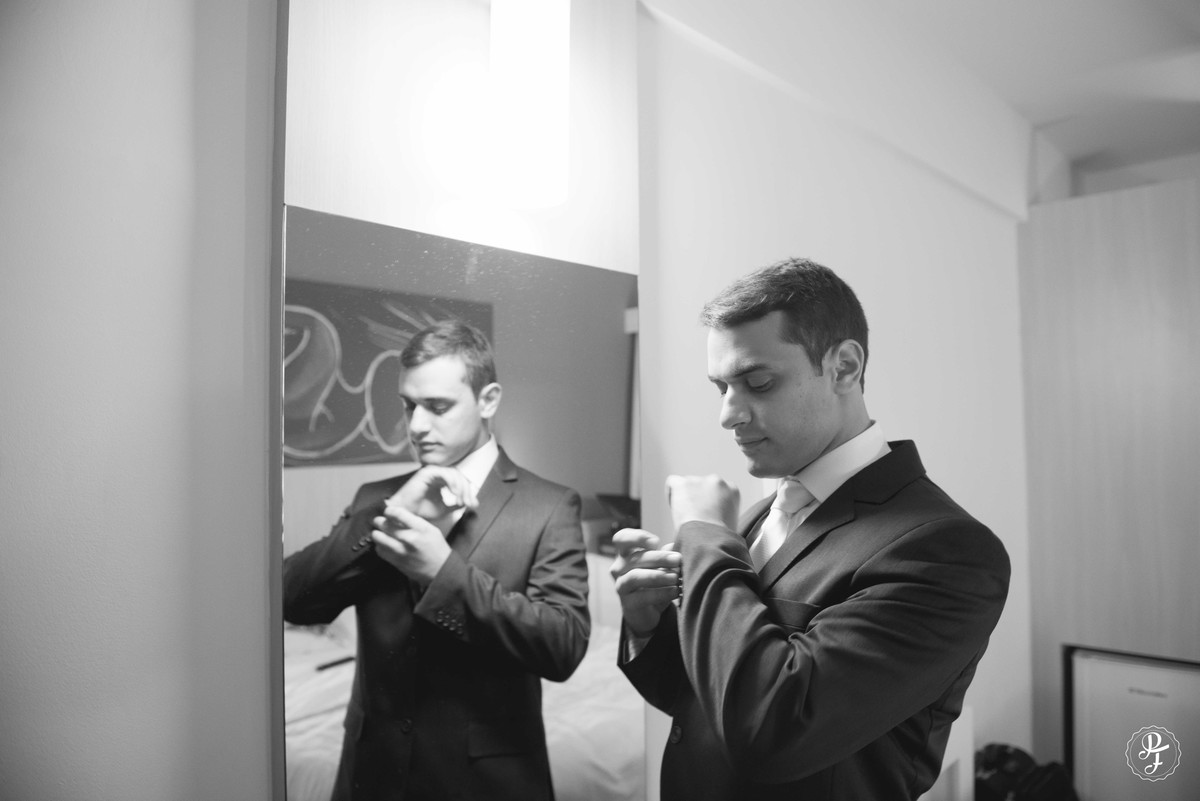 matriz-de-guaratingueta-igreja-de-santo-antonio-casamento-carla-e-rafael-fotografado-por-paula-freitas-fotografia