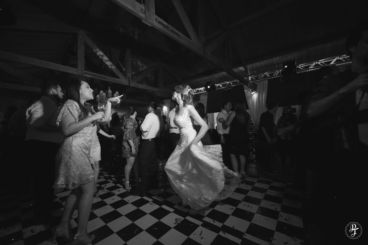 recanto-do-bosque-guaratingueta-casamento-luana-e-marcelo-fotografado-por-paula-freitas-fotografia