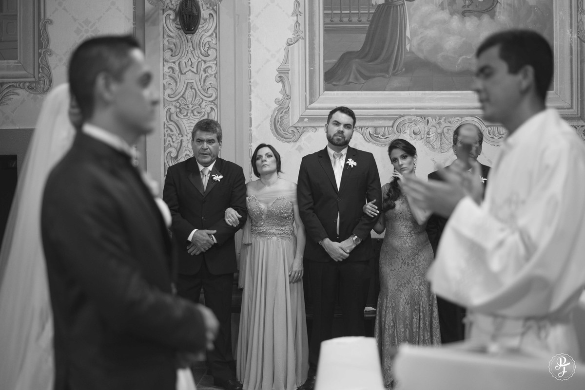 spaço-vip-guaratingueta-sp-casamento-paula-e-fernando-na-igreja-nossa-senhora-das-graças-de-guaratingueta-fotografado-por-paula-freitas-fotografia