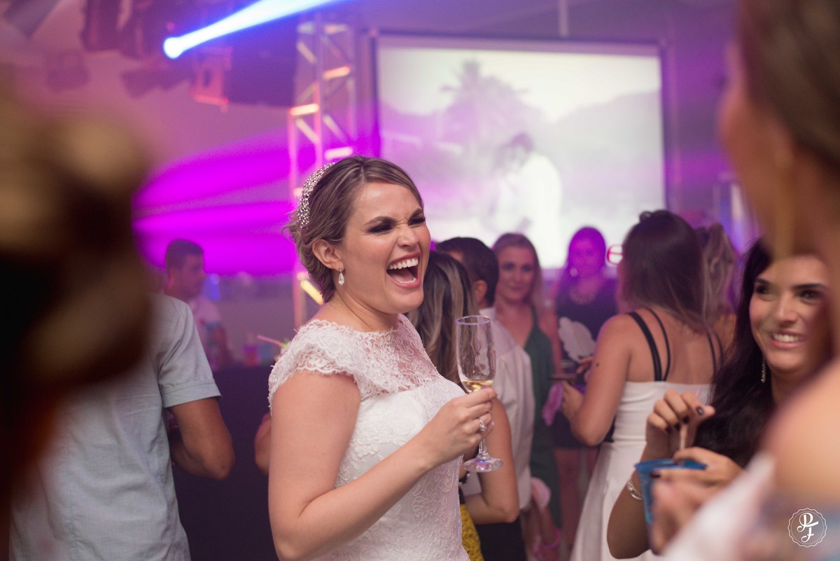 spaço-vip-guaratingueta-sp-casamento-paula-e-fernando-na-igreja-nossa-senhora-das-graças-de-guaratingueta-fotografado-por-paula-freitas-fotografia