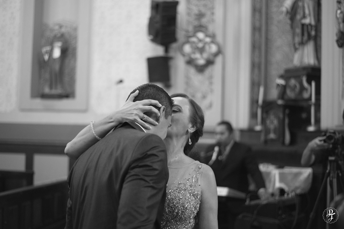 spaço-vip-guaratingueta-sp-casamento-paula-e-fernando-na-igreja-nossa-senhora-das-graças-de-guaratingueta-fotografado-por-paula-freitas-fotografia
