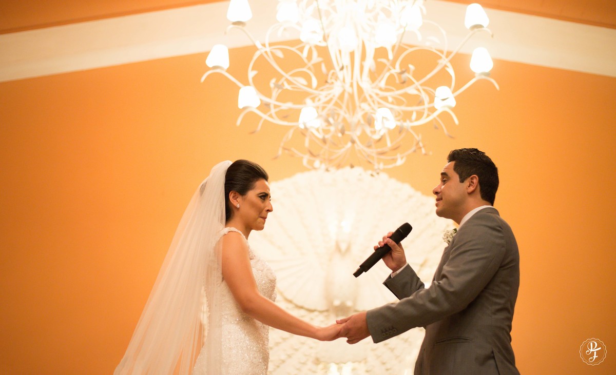 casamento-em-guaratingueta-sp-cerimonia-no-clube-dos-500-e-recepção-no-recanto-do-bosque-camila-e-sandro-fotografados-por-paula-freitas-fotografia