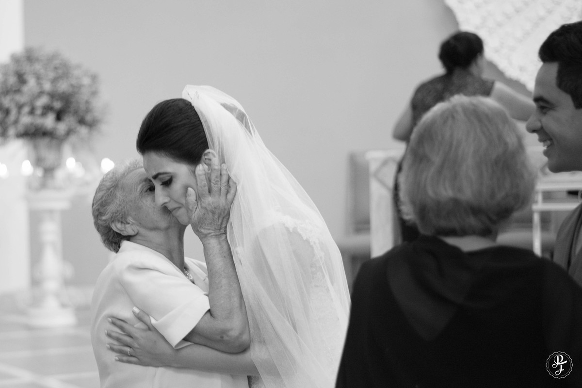 casamento-em-guaratingueta-sp-cerimonia-no-clube-dos-500-e-recepção-no-recanto-do-bosque-camila-e-sandro-fotografados-por-paula-freitas-fotografia