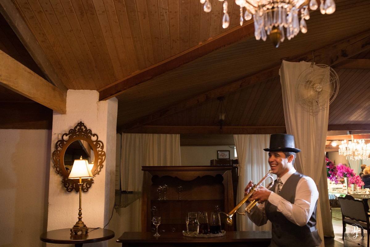 casamento-em-guaratingueta-sp-cerimonia-no-clube-dos-500-e-recepção-no-recanto-do-bosque-camila-e-sandro-fotografados-por-paula-freitas-fotografia