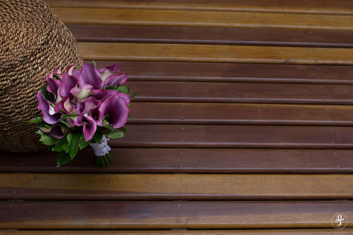 casamento-em-guaratingueta-sp-cerimonia-no-clube-dos-500-e-recepção-no-recanto-do-bosque-camila-e-sandro-fotografados-por-paula-freitas-fotografia