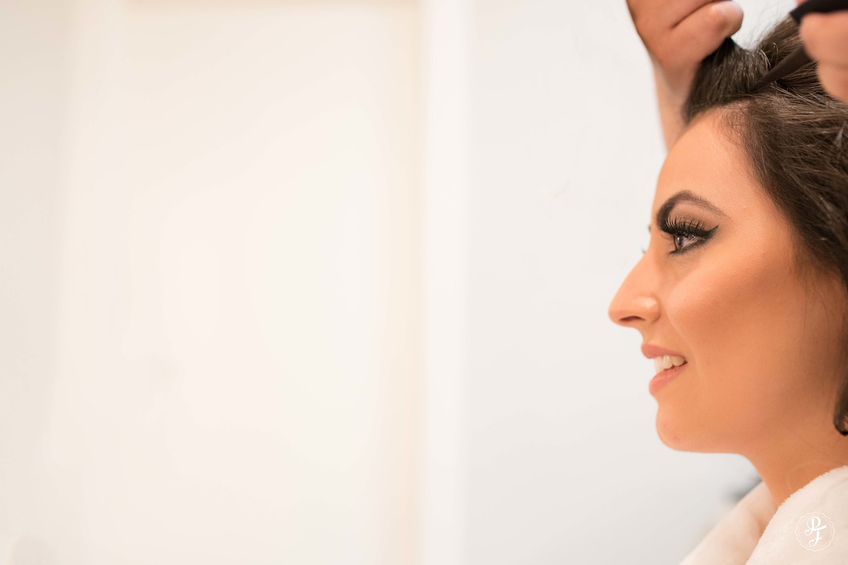 casamento-em-guaratingueta-sp-cerimonia-no-clube-dos-500-e-recepção-no-recanto-do-bosque-camila-e-sandro-fotografados-por-paula-freitas-fotografia