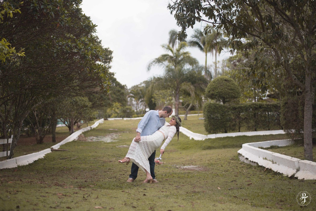 pre-wedding-de-raiane-e-daniel-feito-em-guaratingueta-sp-fotografados-por-paula-freitas-fotografia