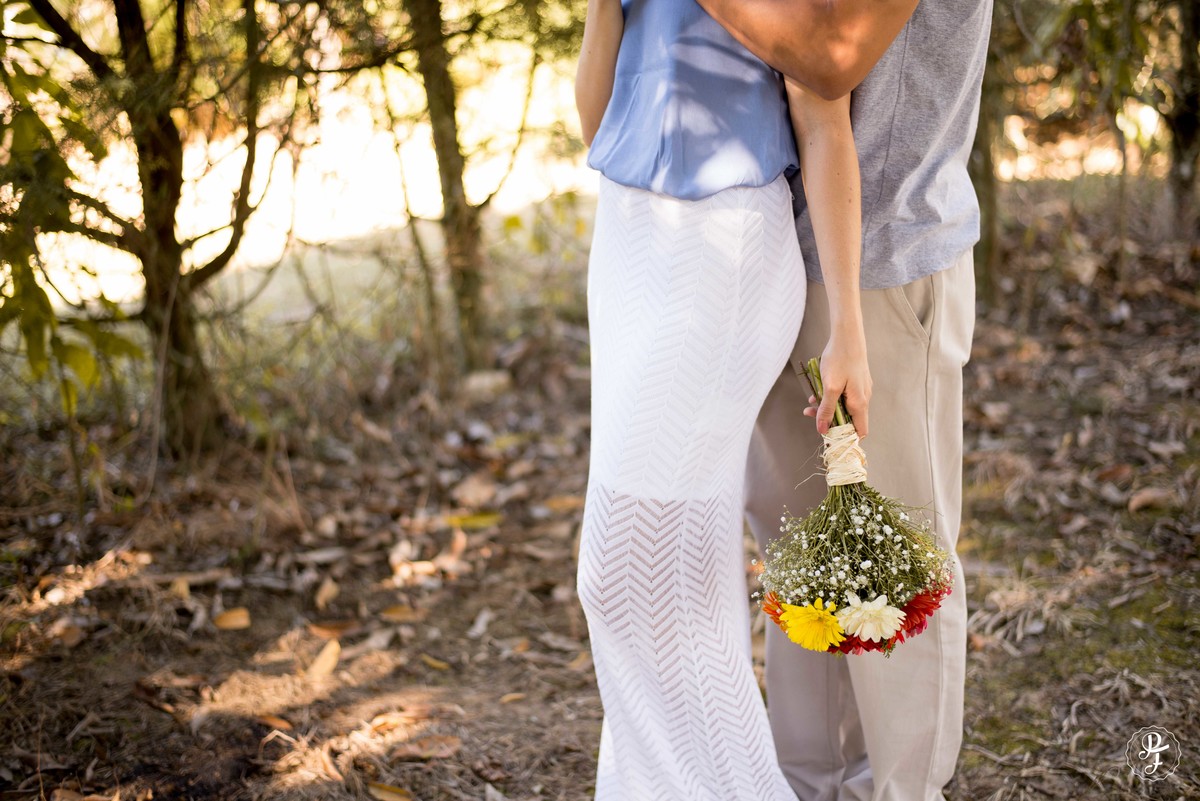 pre-wedding-de-fabiana-e-evandro-realizado-em-guaratingueta-sp-e-fotografado-por-paula-freitas-fotografia