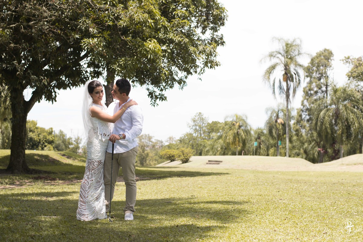 pre-wedding-da-camila-e-sandro-feito-no-clube-dos-500-em-guaratingueta-sp-fotogafado-por-paula-freitas-fotografia