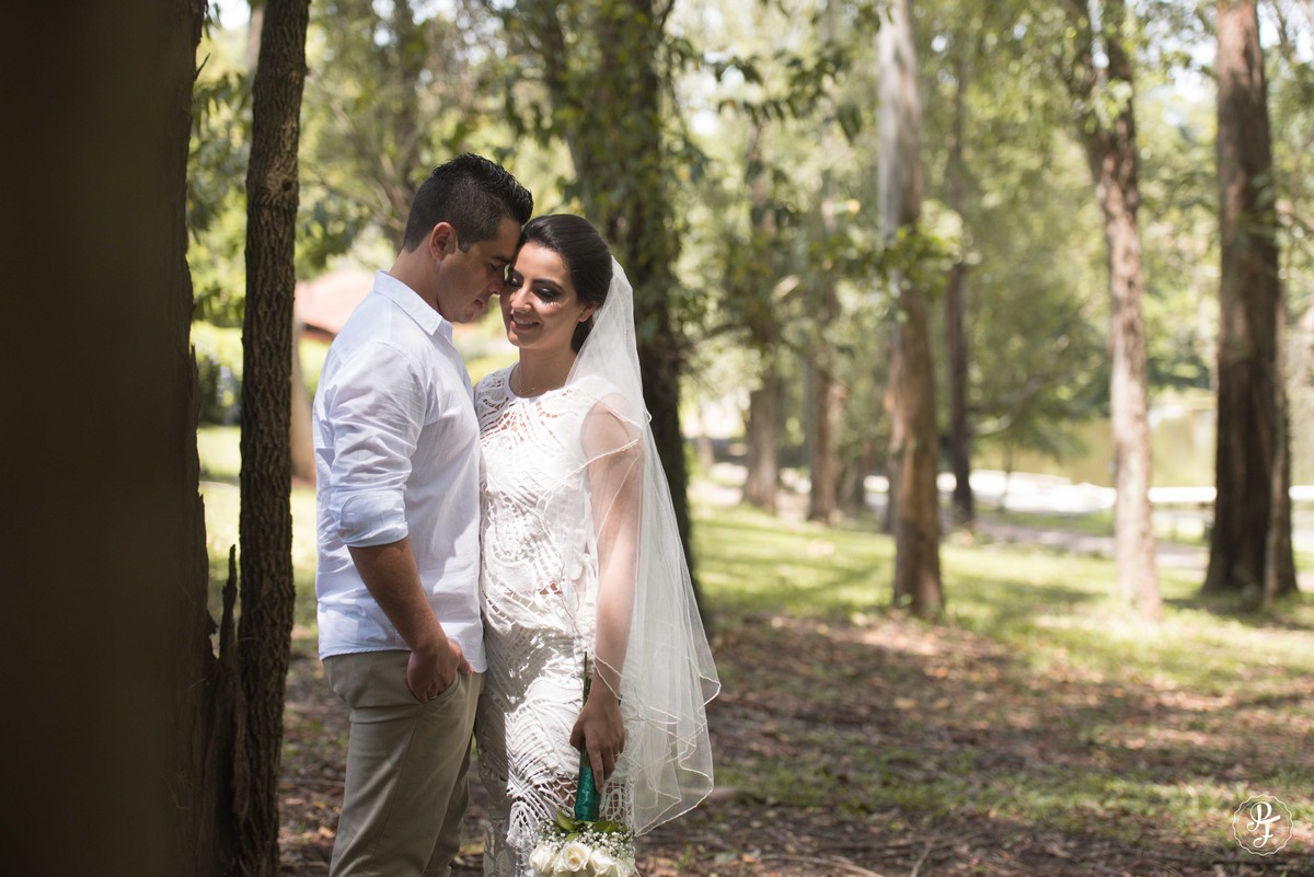 pre-wedding-da-camila-e-sandro-feito-no-clube-dos-500-em-guaratingueta-sp-fotogafado-por-paula-freitas-fotografia