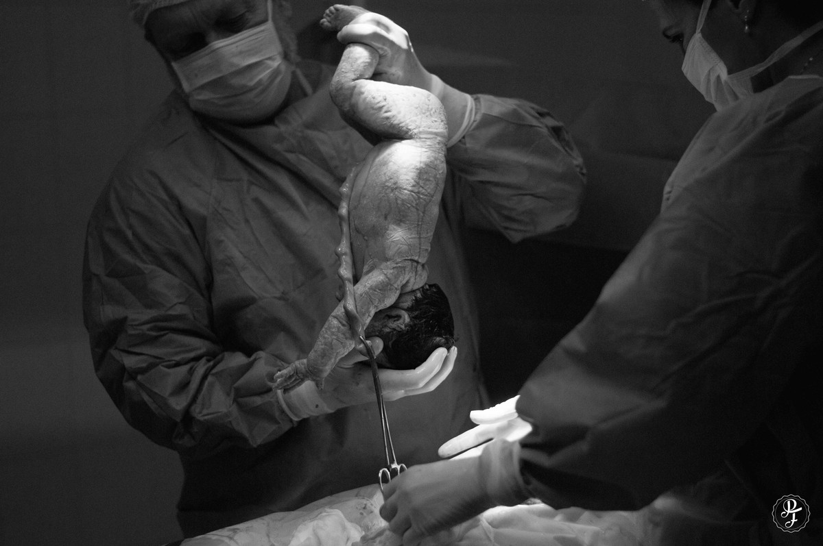 hospital-unimed-lorena-sp-nascimento-da-yasmim-fotografado-por-paula-freitas-fotografia