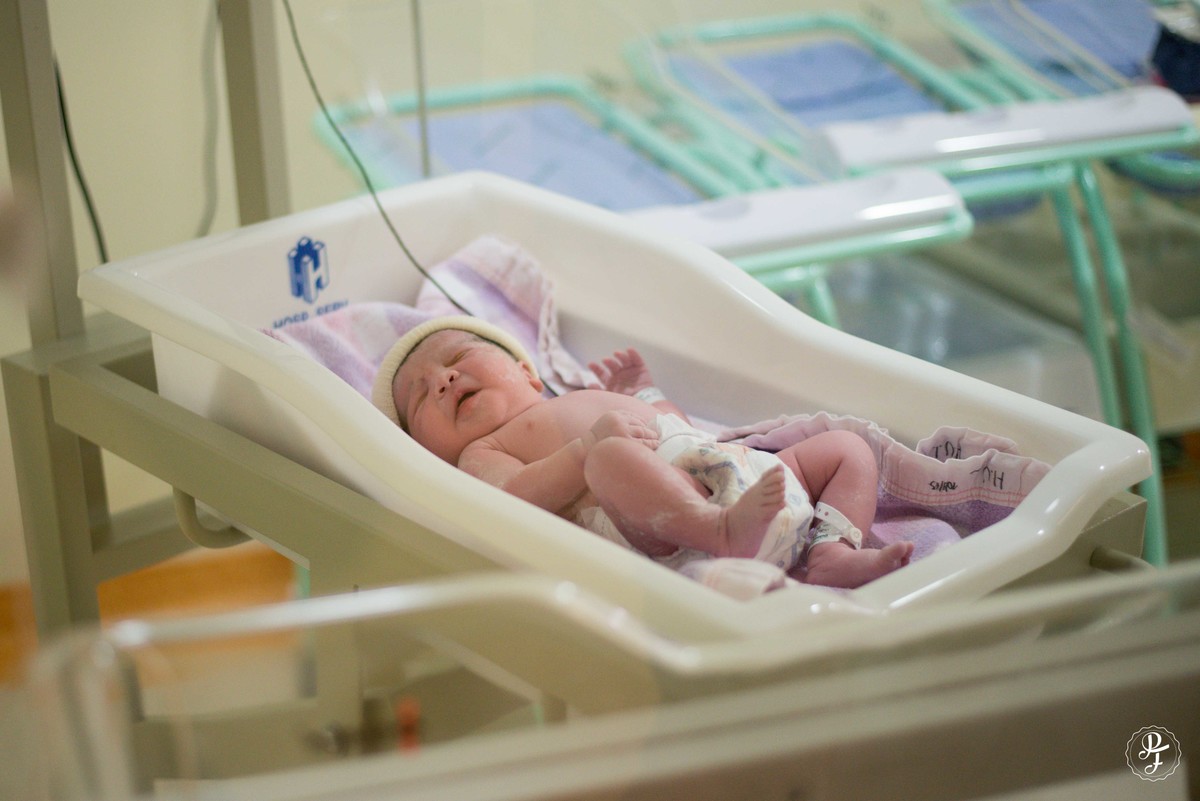 hospital-unimed-lorena-sp-nascimento-da-yasmim-fotografado-por-paula-freitas-fotografia