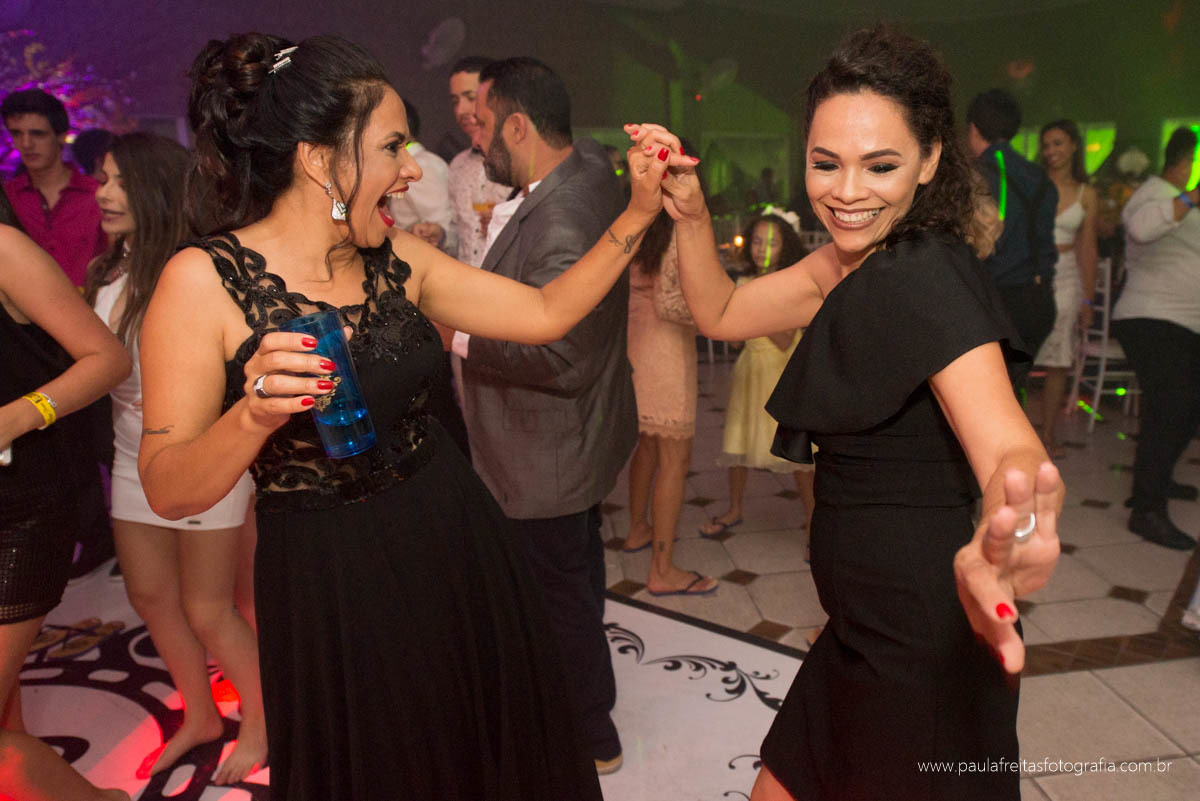aniversario de 15 anos da luiza no spaço vip em guaratingueta fotografado por paula freitas fotografia