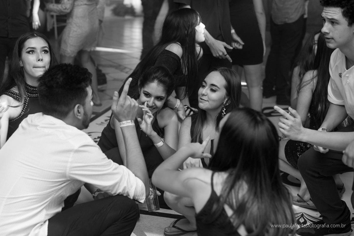 aniversario de 15 anos da luiza no spaço vip em guaratingueta fotografado por paula freitas fotografia